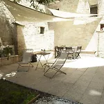 فندق مبيت وإفطار Break And Bed بيرودجا