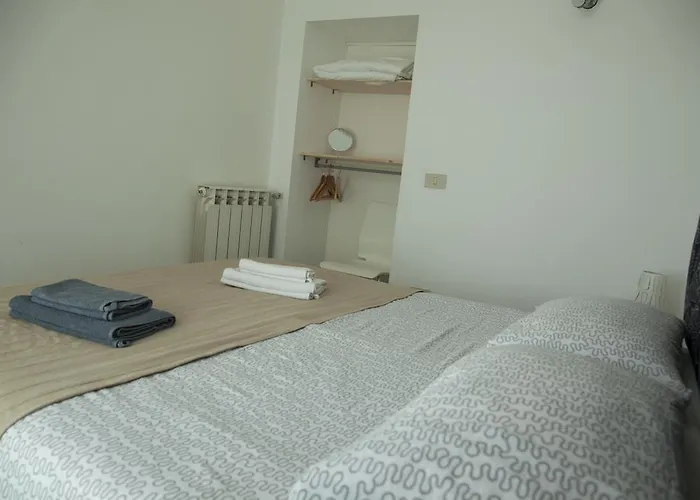 Break And Bed Bed & Breakfast 2*