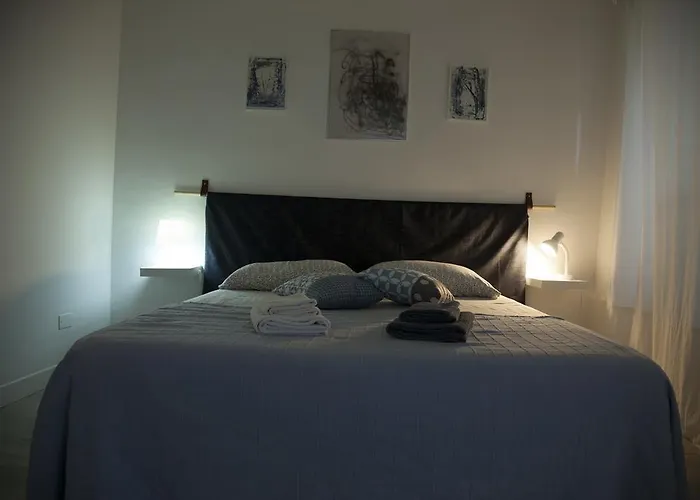 Break And Bed Bed & Breakfast 2*