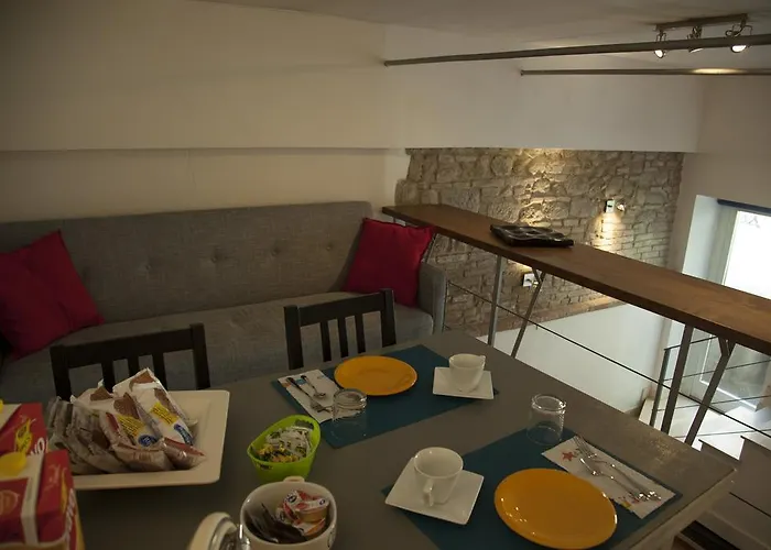 Break And Bed Bed & Breakfast 2*