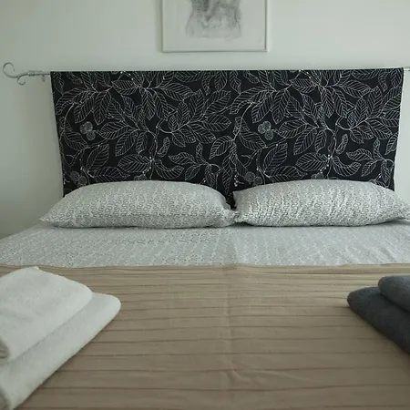 Break And Bed Bed and breakfast