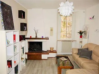 Alojamento de Acomodação e Pequeno-almoço Break And Bed