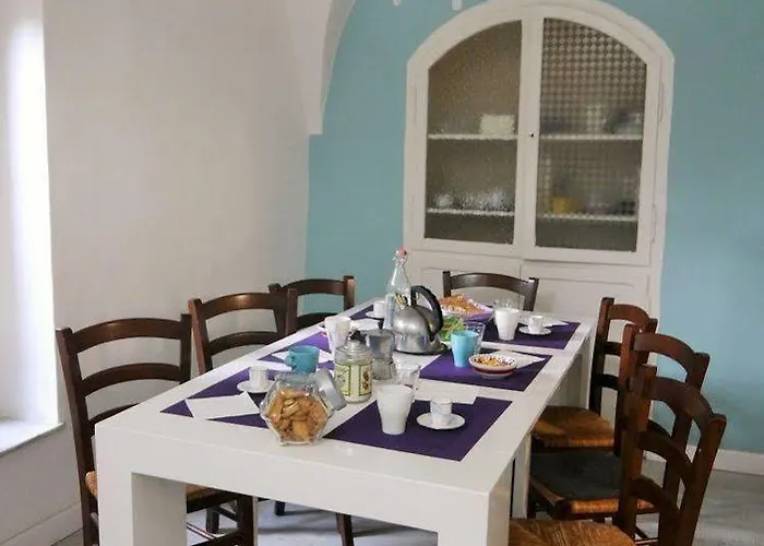 Break And Bed Bed & Breakfast 2*