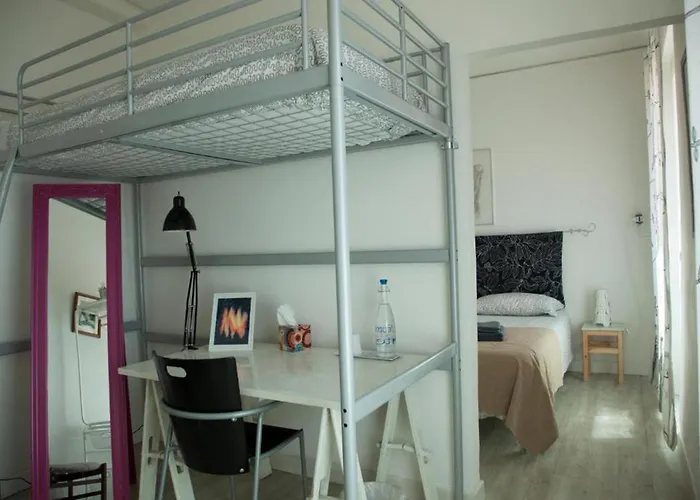 Break And Bed Bed and Breakfast 2*