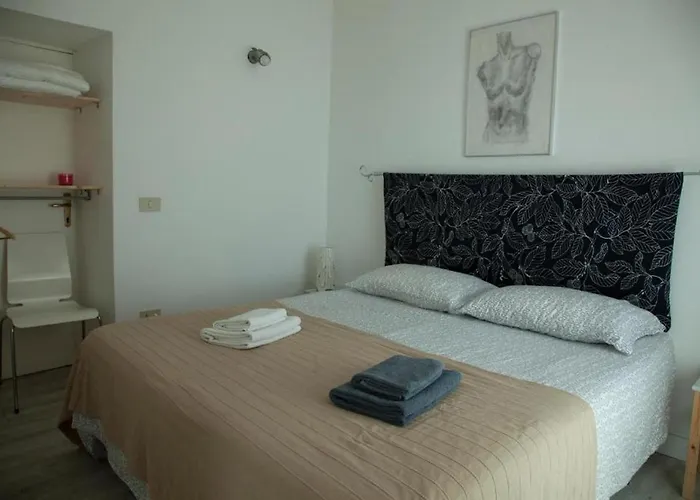 Break And Bed Bed & Breakfast 2*